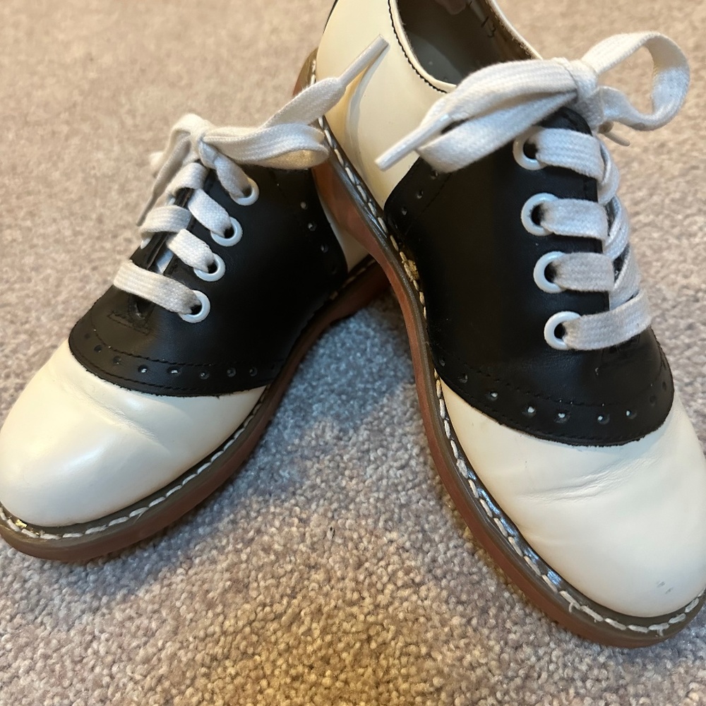 Vintage Kesco Kids Black and White Leather Oxfords Size 3